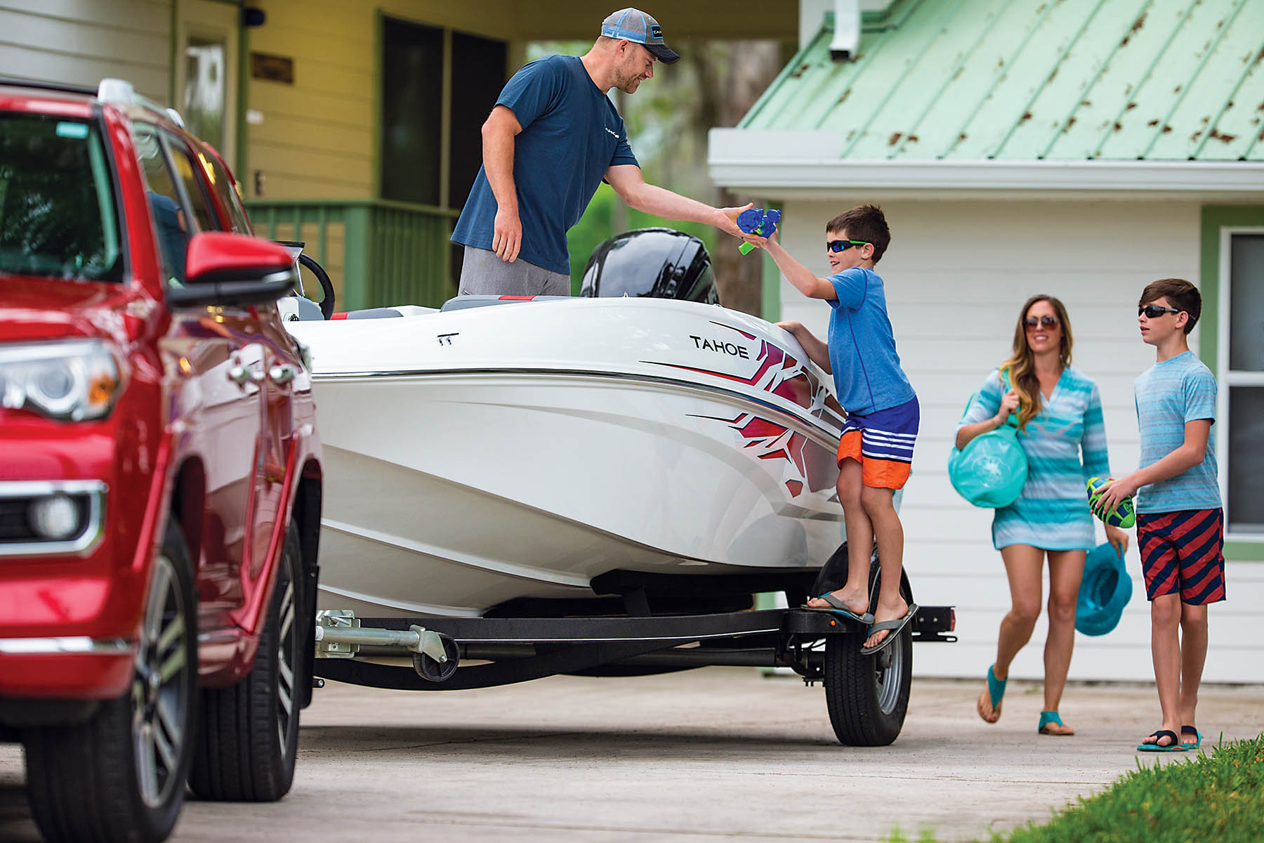 TAHOE custom trailers for boat towing