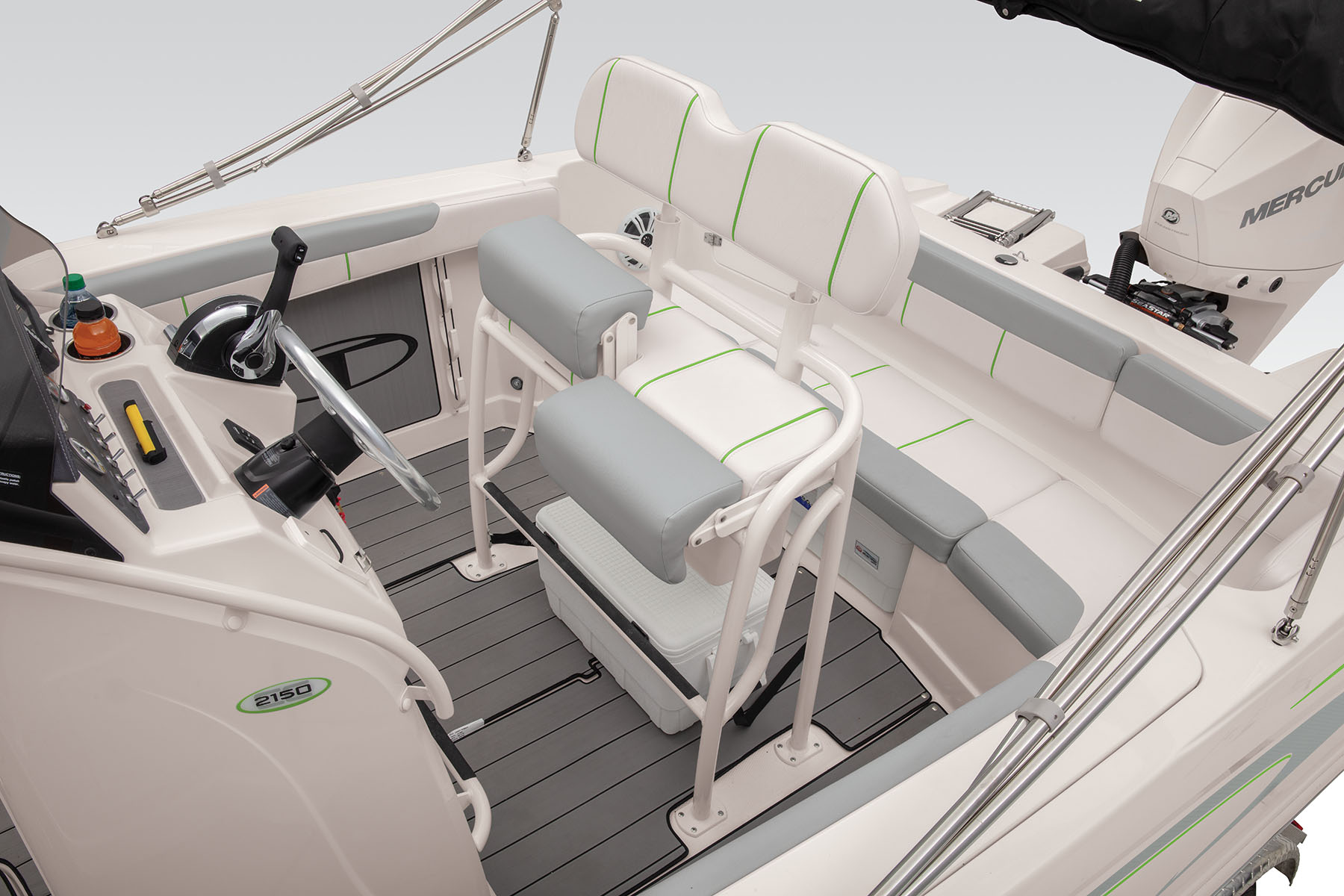 2150 CC TAHOE CenterConsole Deck Boat
