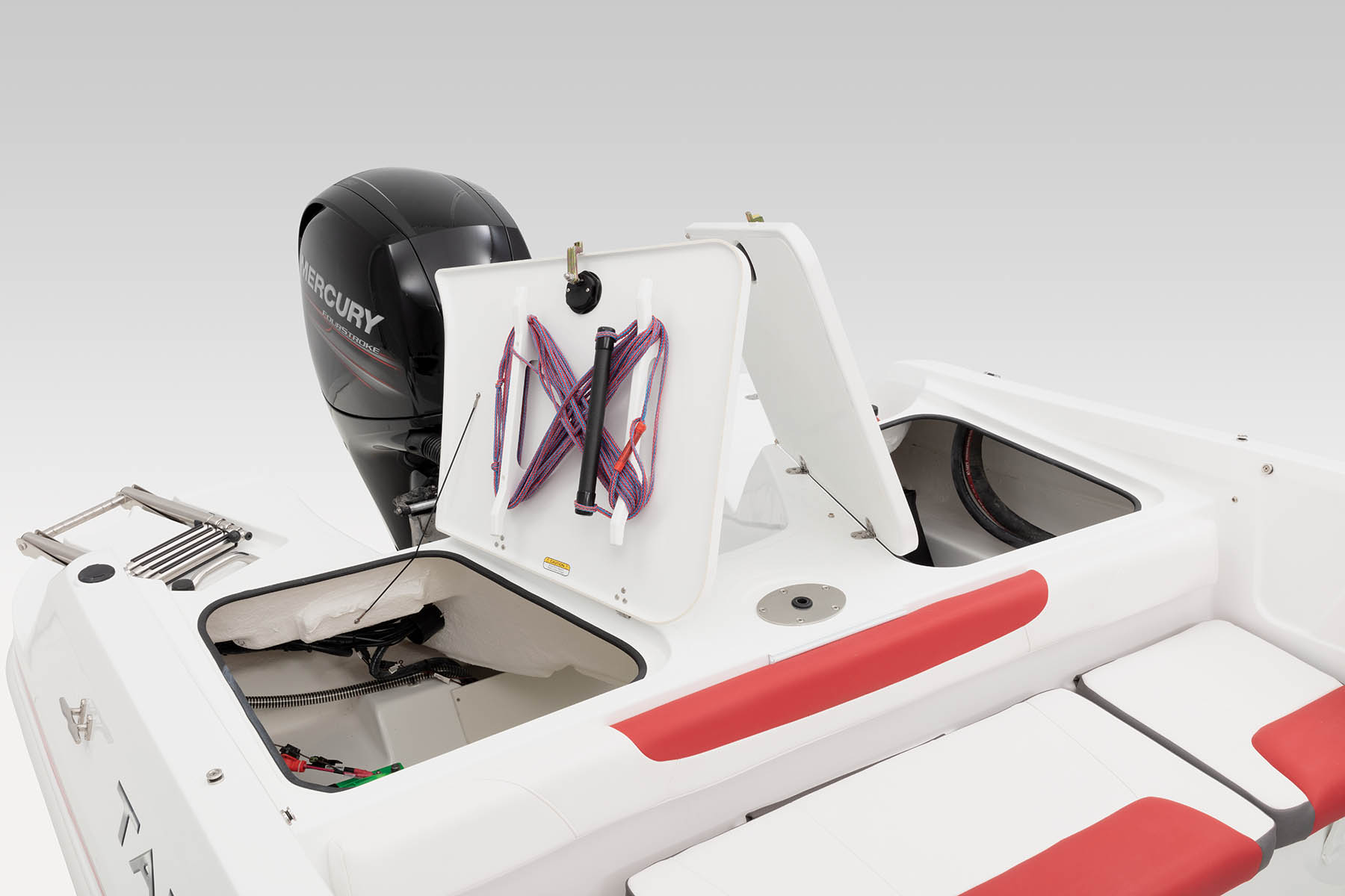 TAHOE outboard engine rigging access