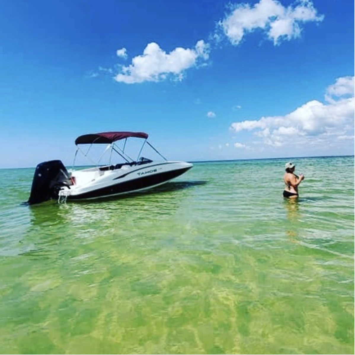 TAHOE Fiberglass Bowrider Runabouts and Deck Boats